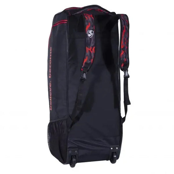 SG Savage X4 Duffle Wheelie Kit Bag